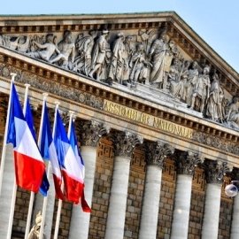 Alerte : des difficultés avec le contrat d'engagement républicain ?